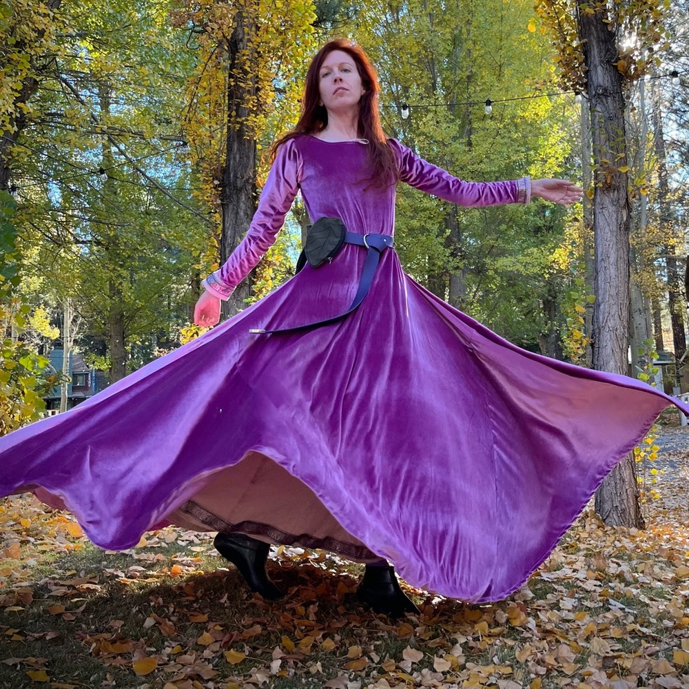 MEDIEVAL DRESS REN FAIRE LARP SCA GARB RENAISSANCE MAXI DANCING VELVET PURPLE